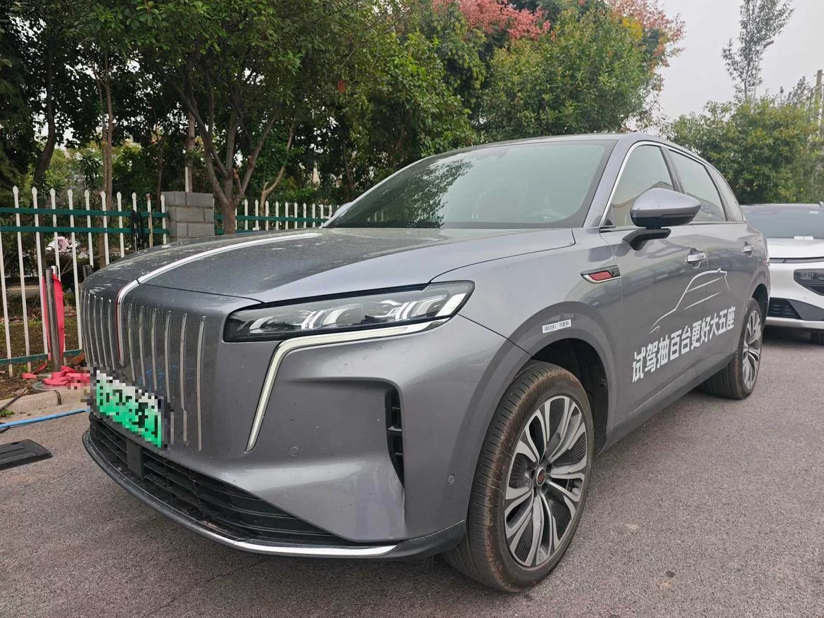 Hongqi HS6 PHEV