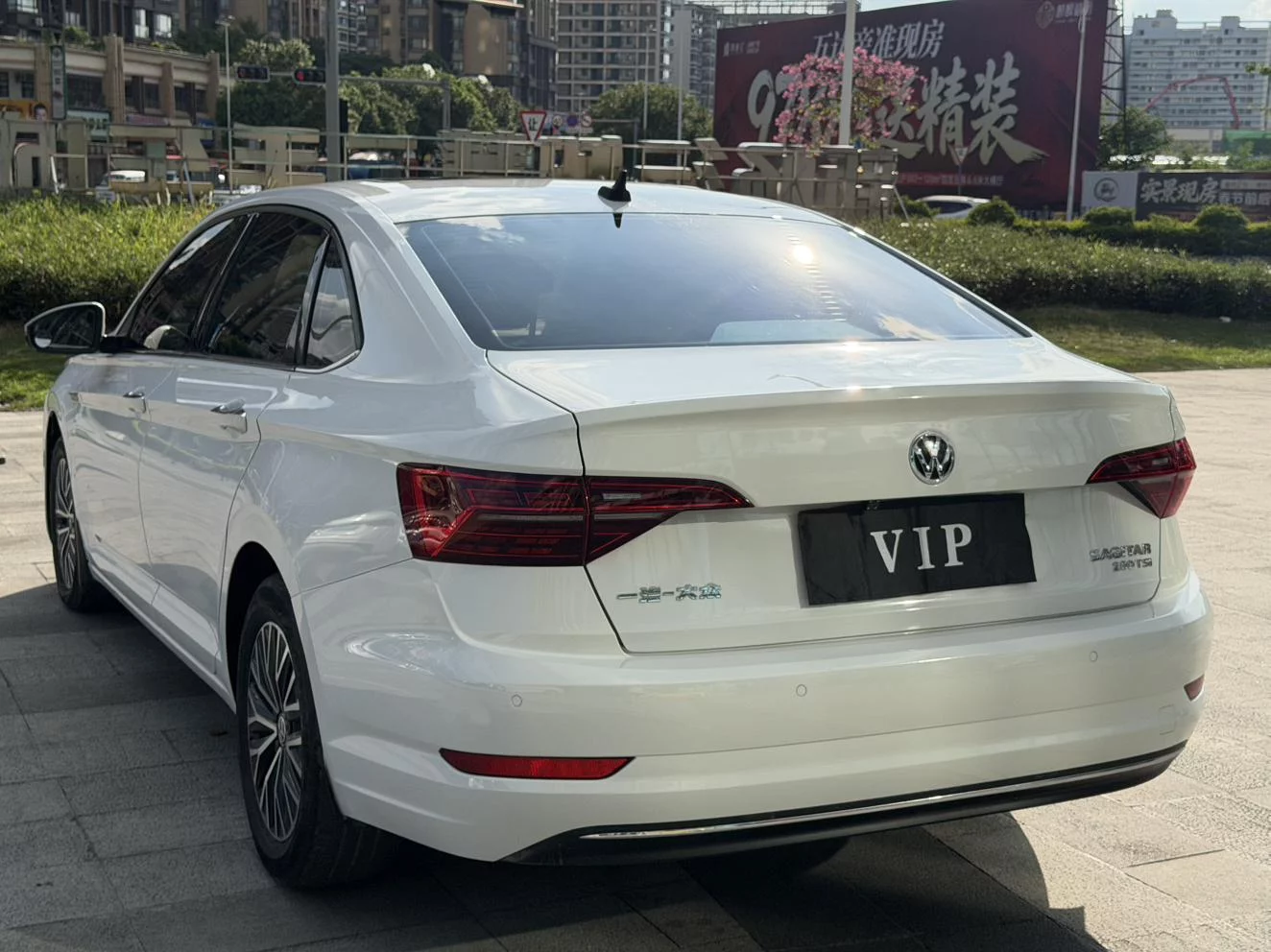 Volkswagen Sagitar