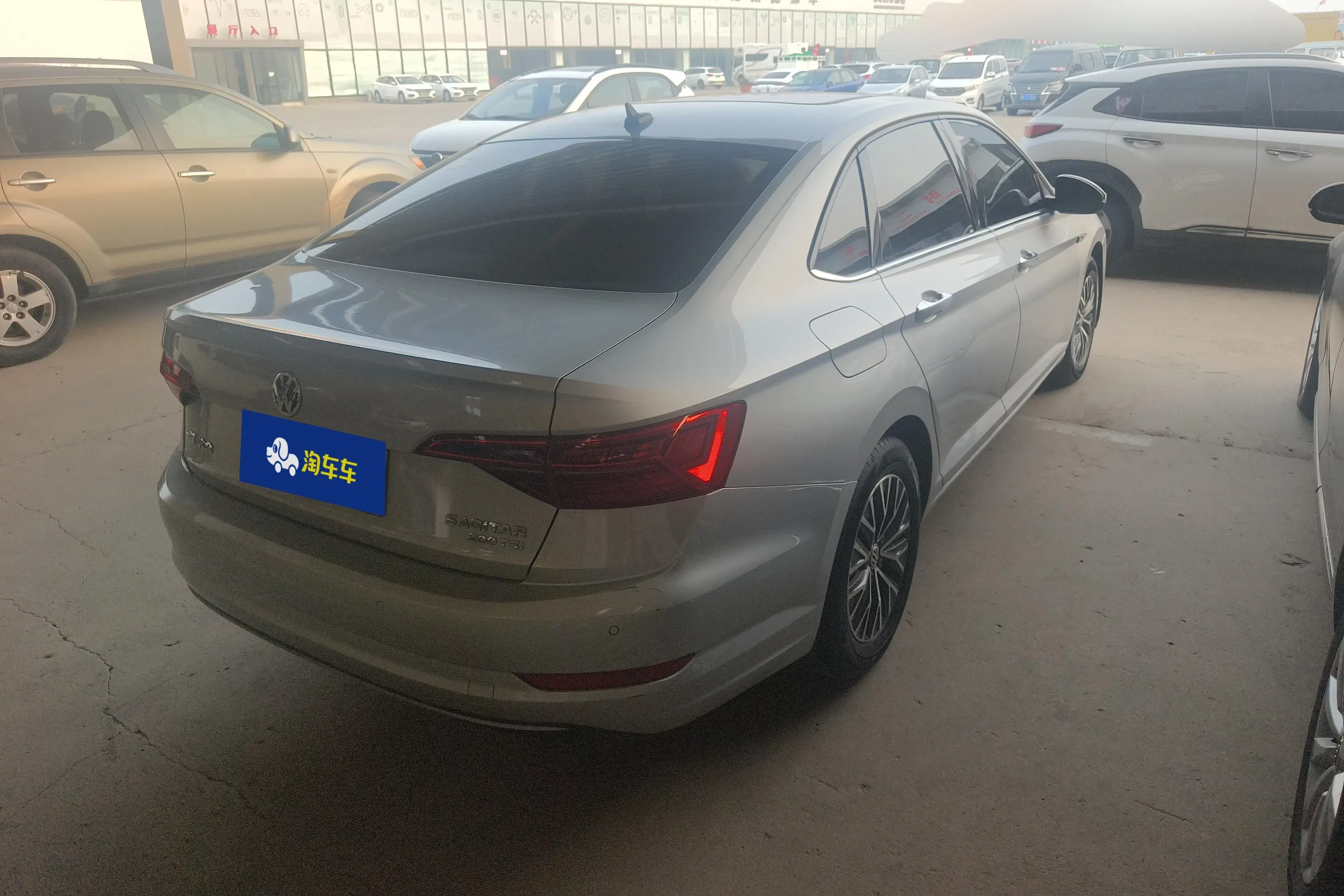 Volkswagen Sagitar