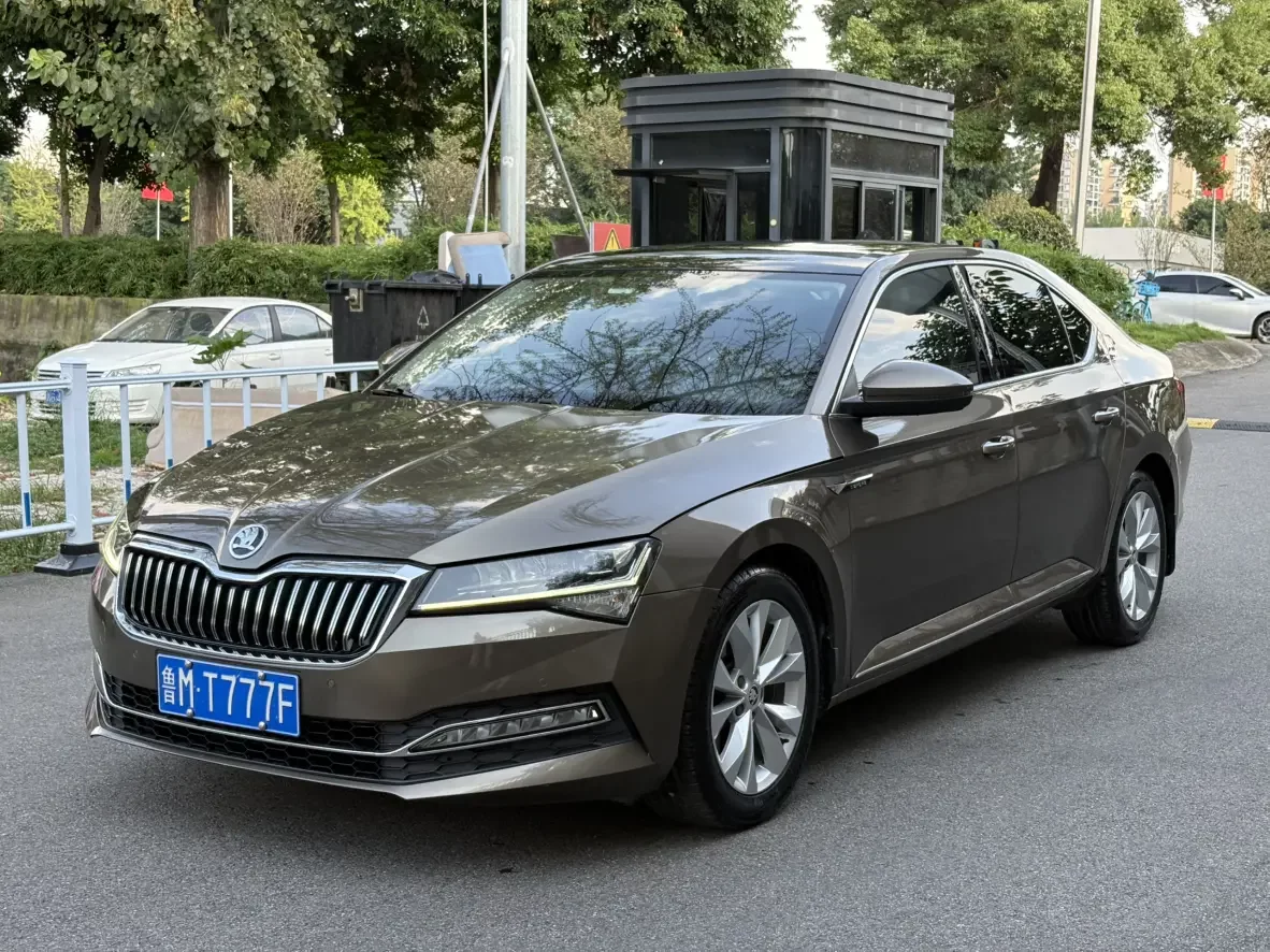 Skoda SuperB