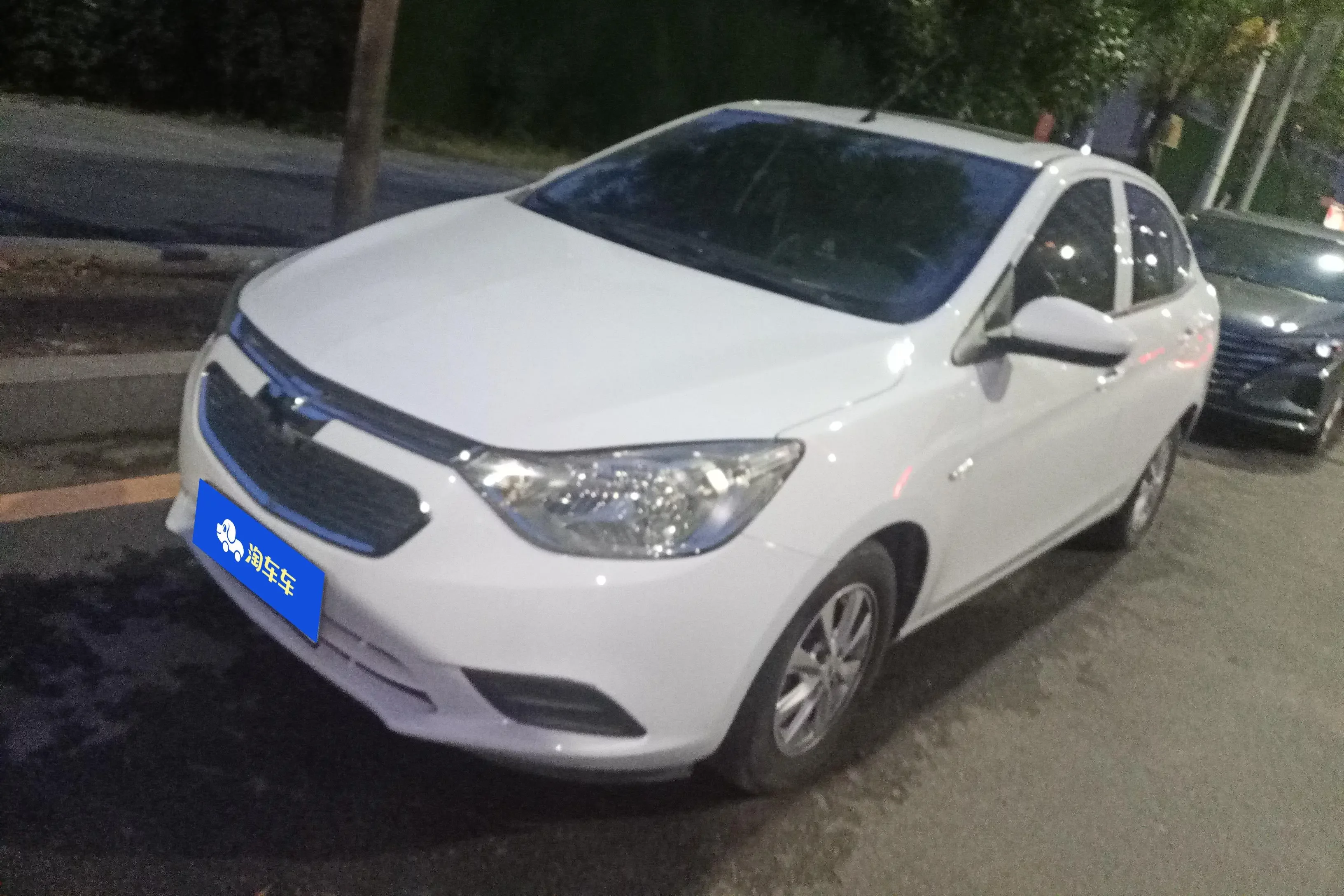 Chevrolet Sail  из Китая
