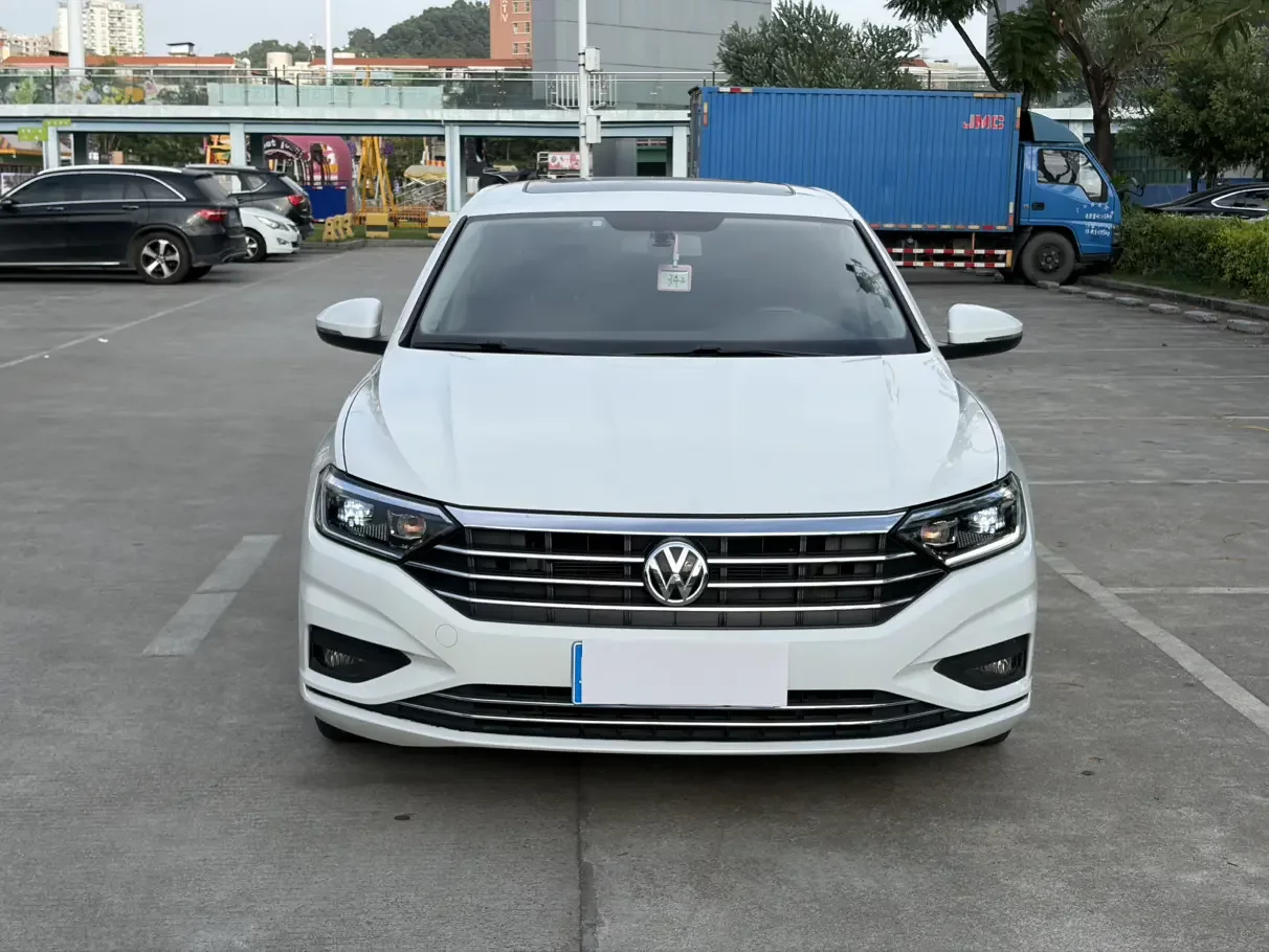 Volkswagen Sagitar