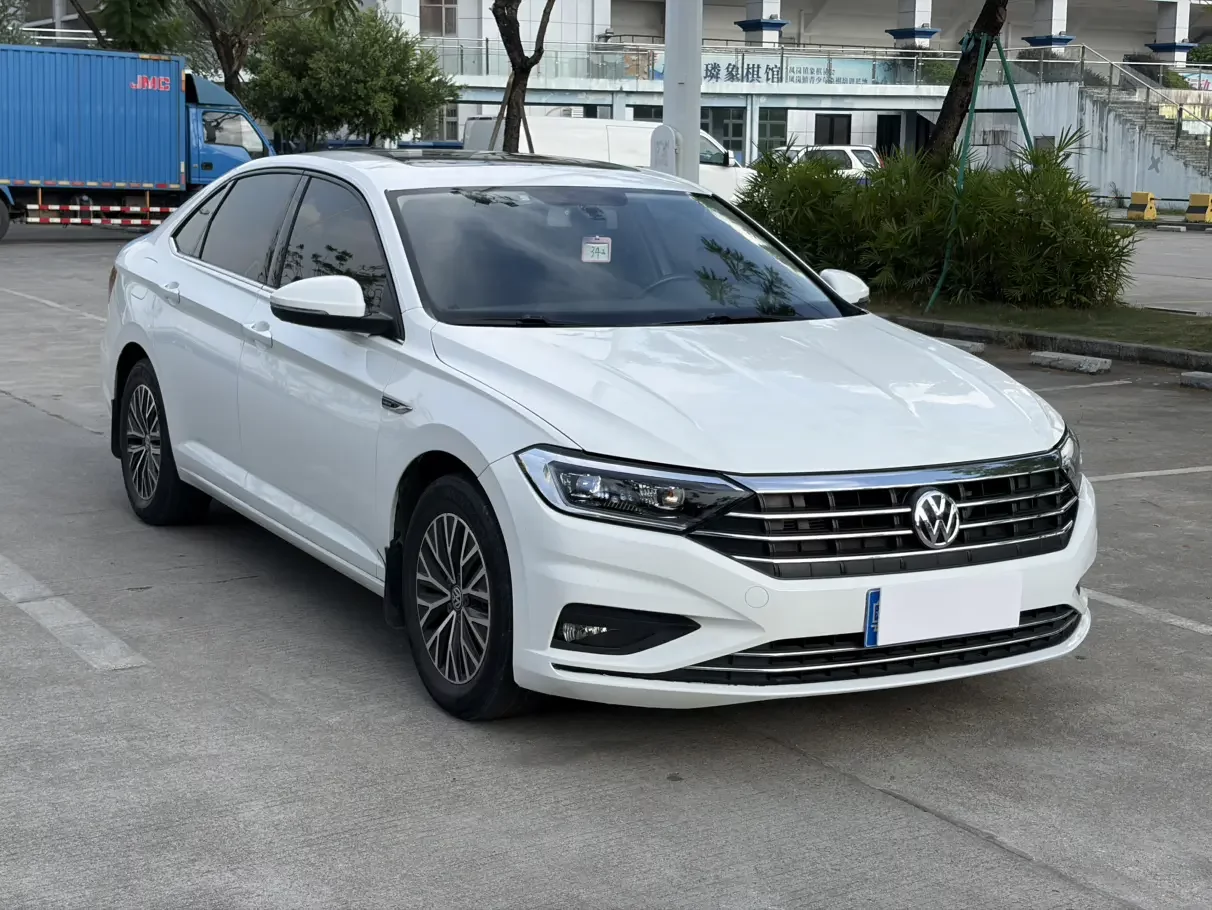 Volkswagen Sagitar