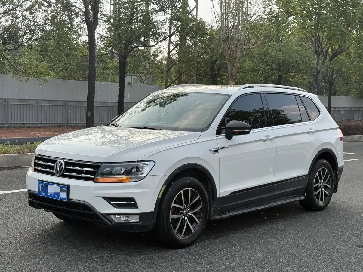 Volkswagen Tiguan L  из Китая
