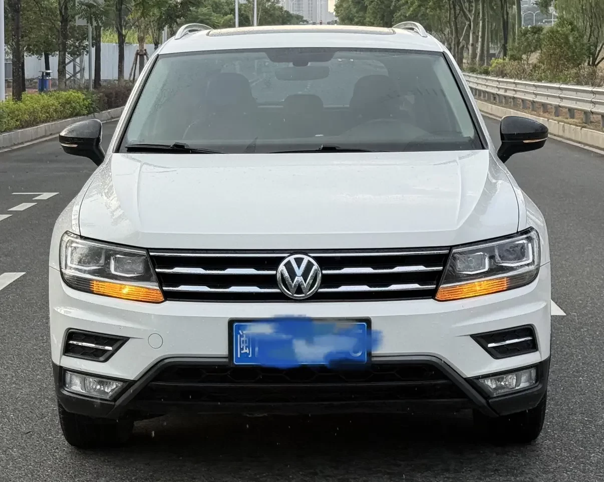 Volkswagen Tiguan L  из Китая