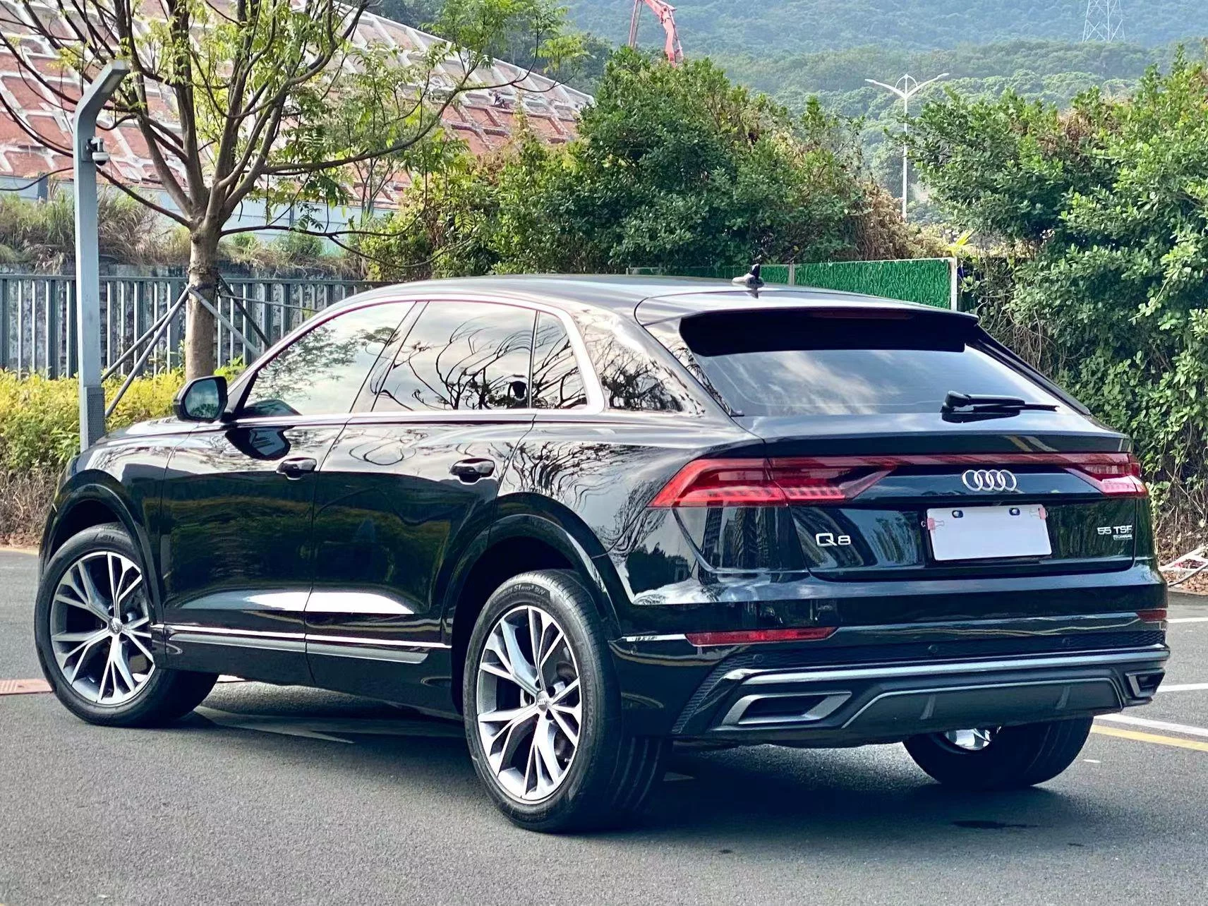 Audi Q8