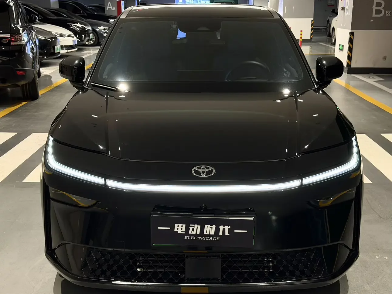 Toyota Bozhi 3X