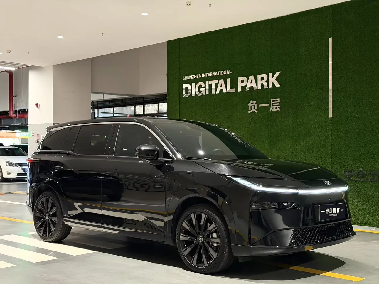 Toyota Bozhi 3X