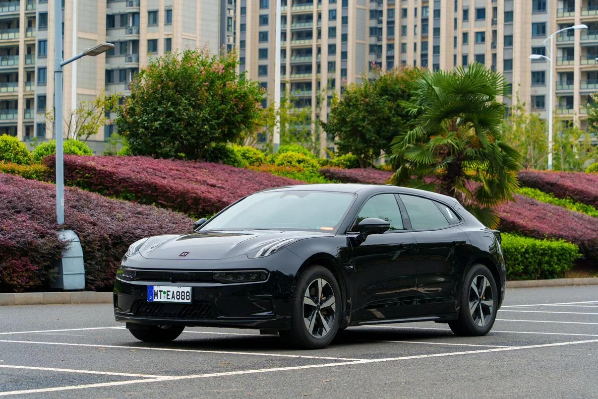 ZEEKR 001