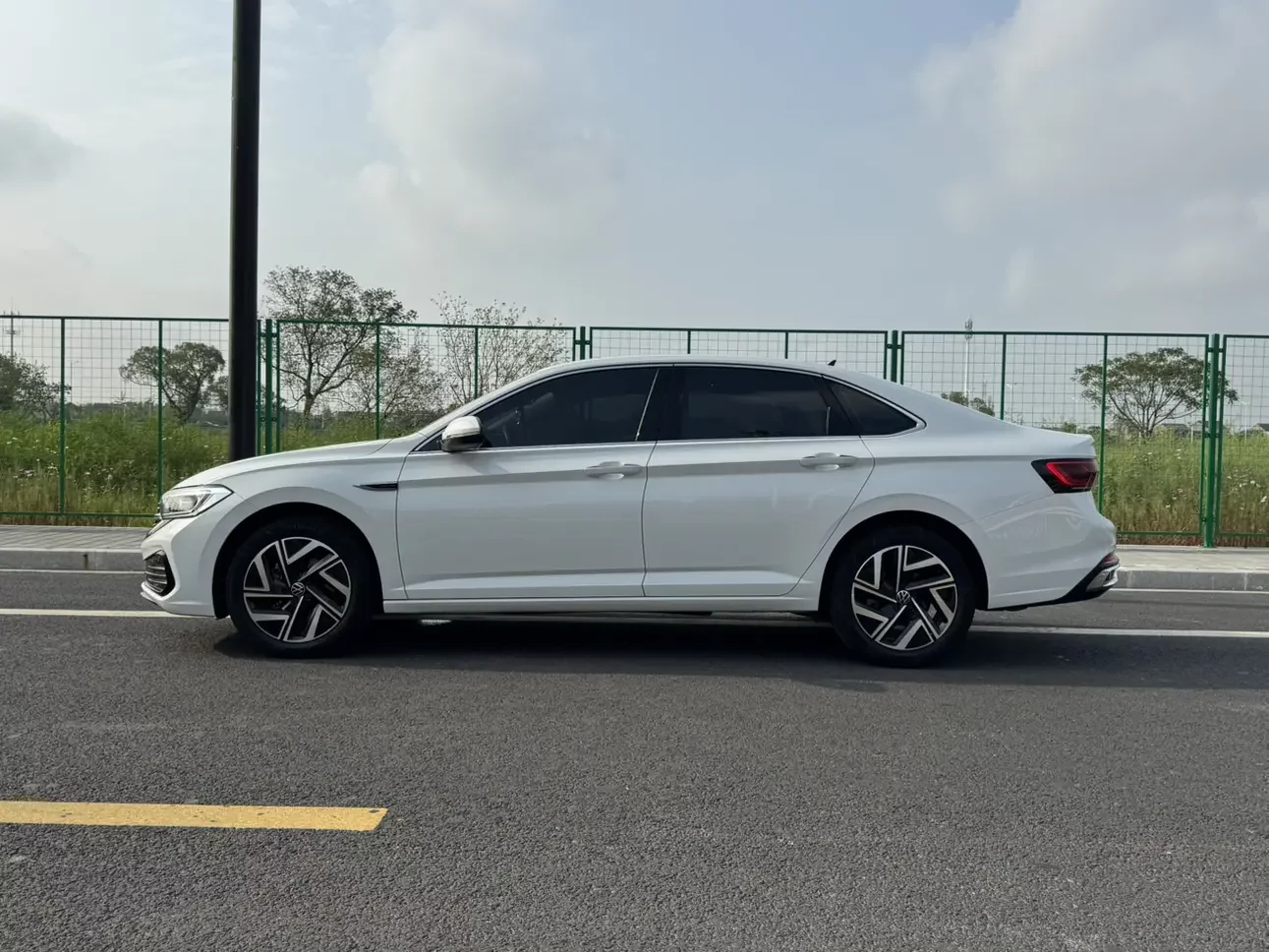 Volkswagen Sagitar
