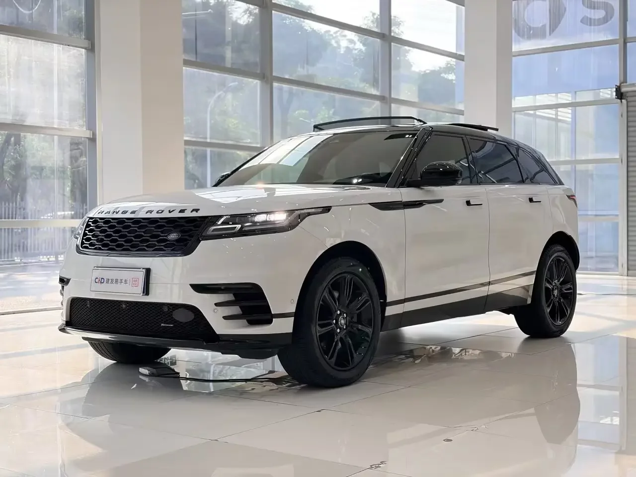LAND ROVER RANGE ROVER VELAR