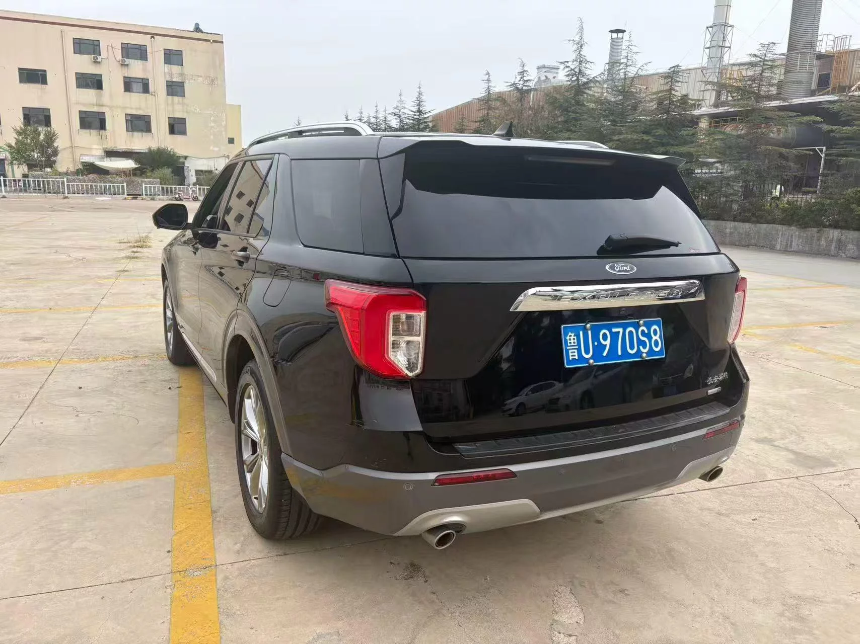 Ford Explorer