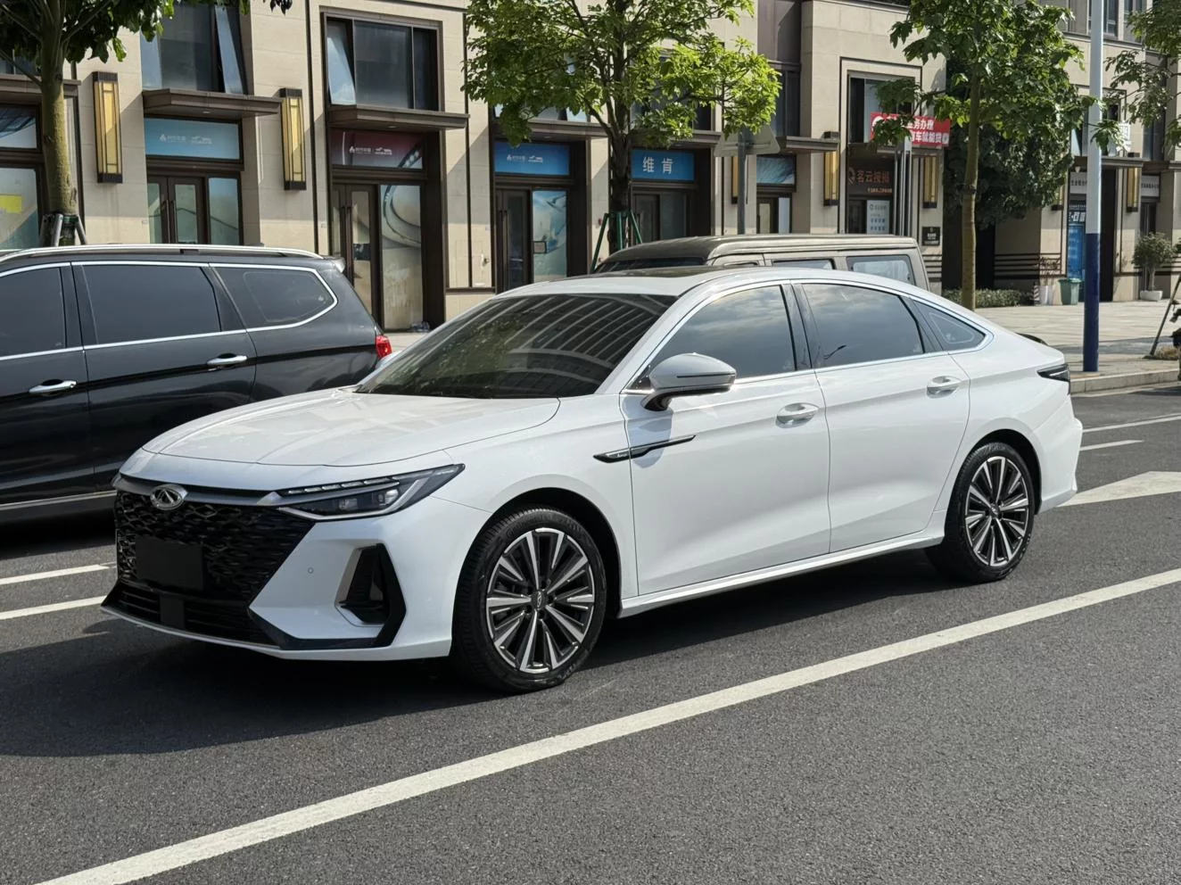 Chery Arrizo 8