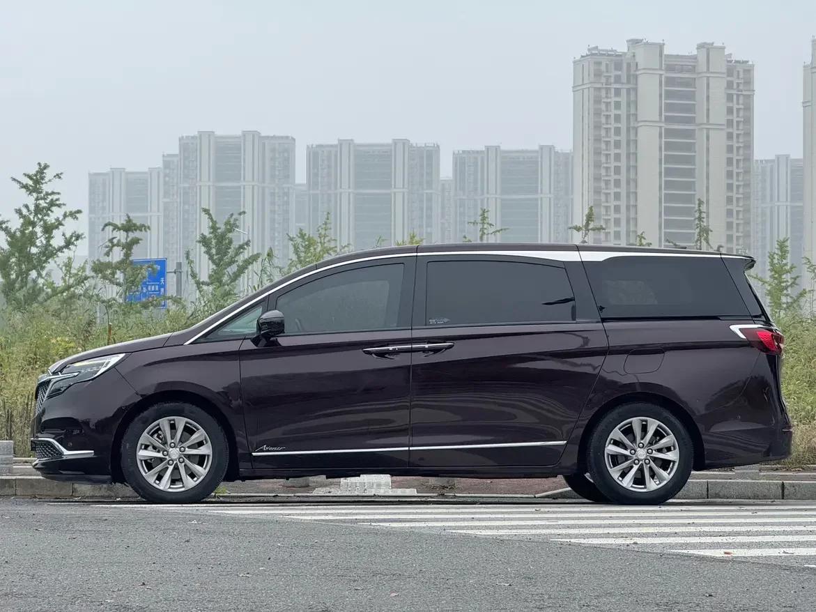 Buick GL8