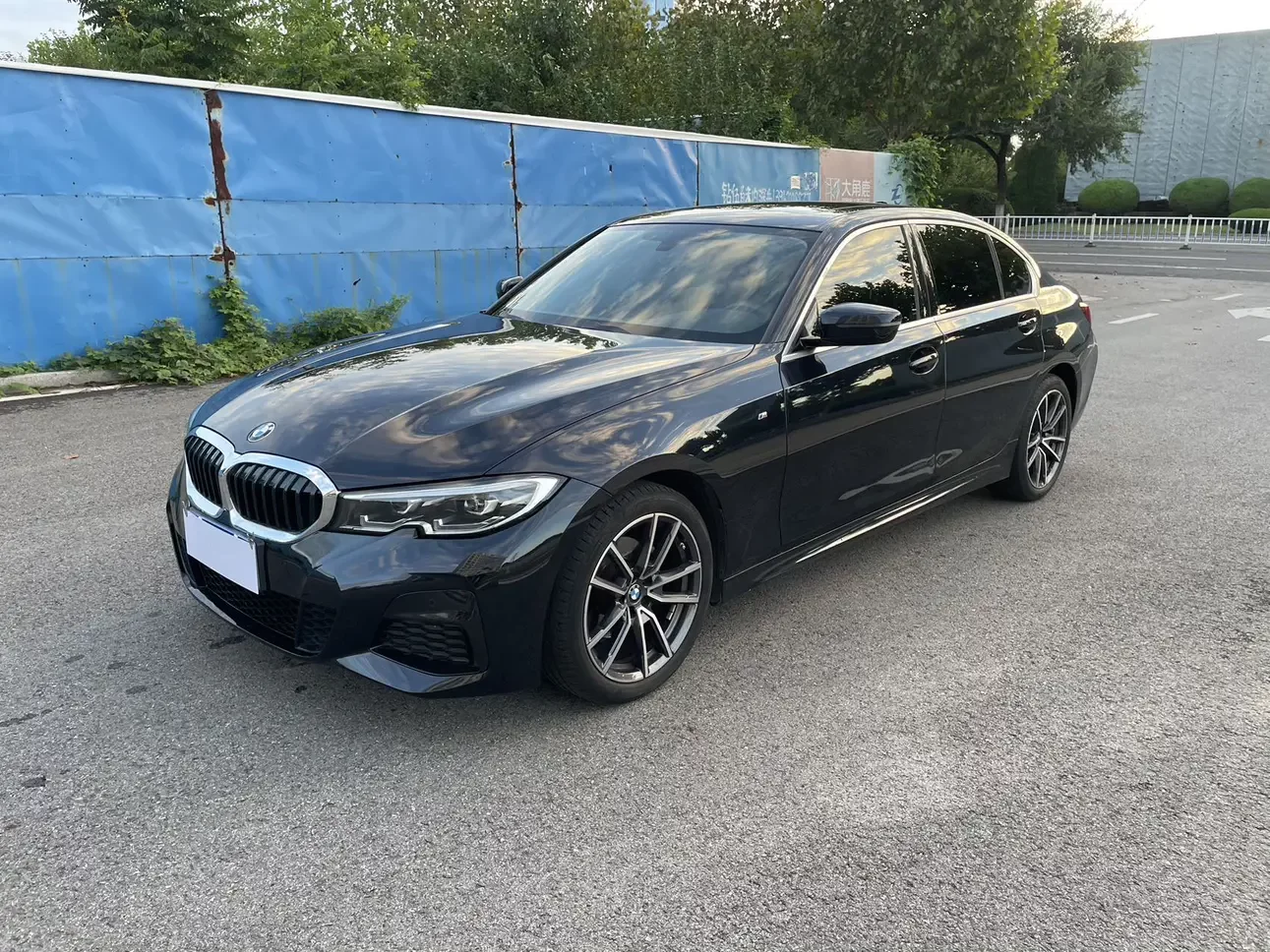 BMW 3-SERIES