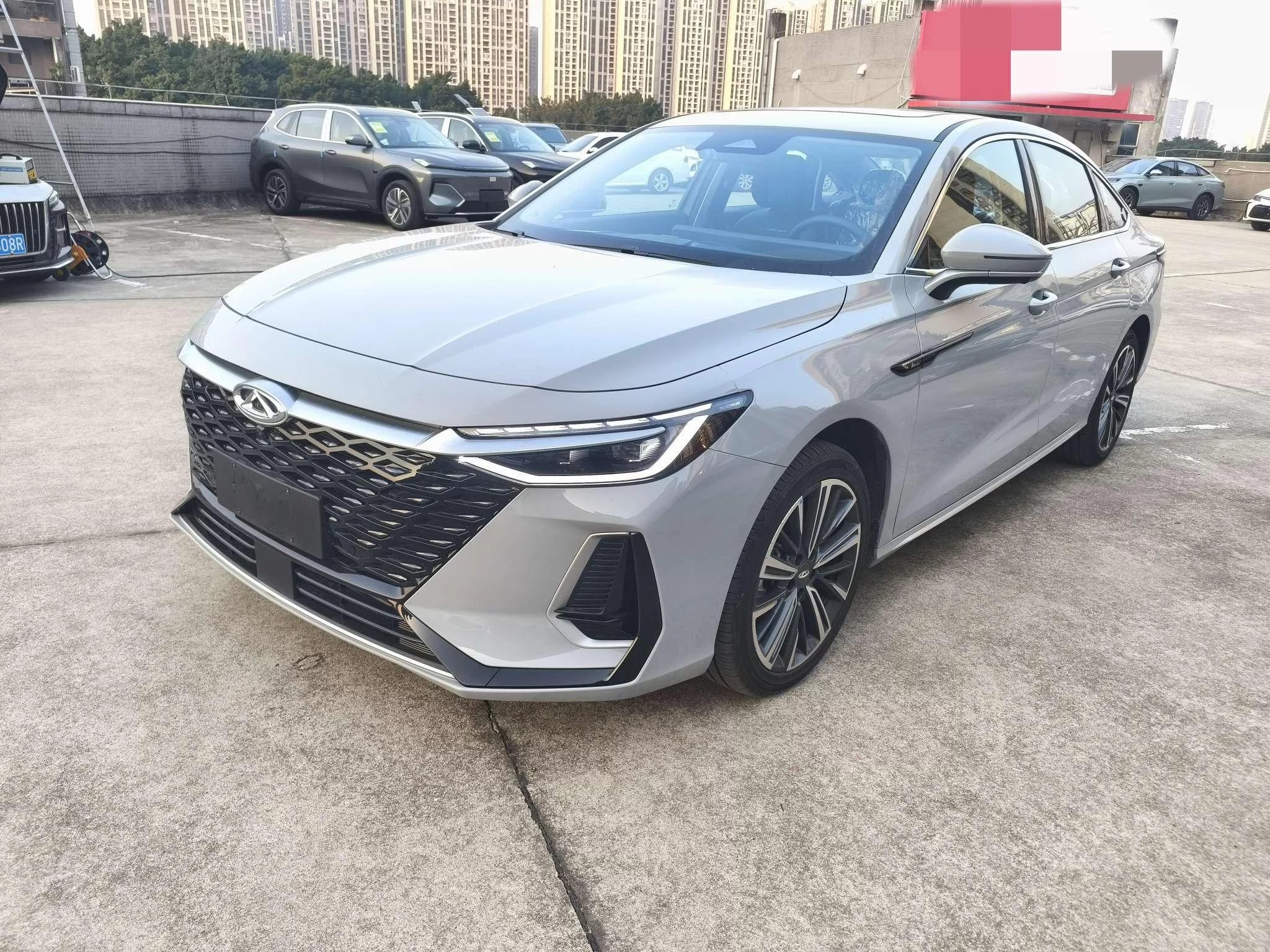 Chery Arrizo 8