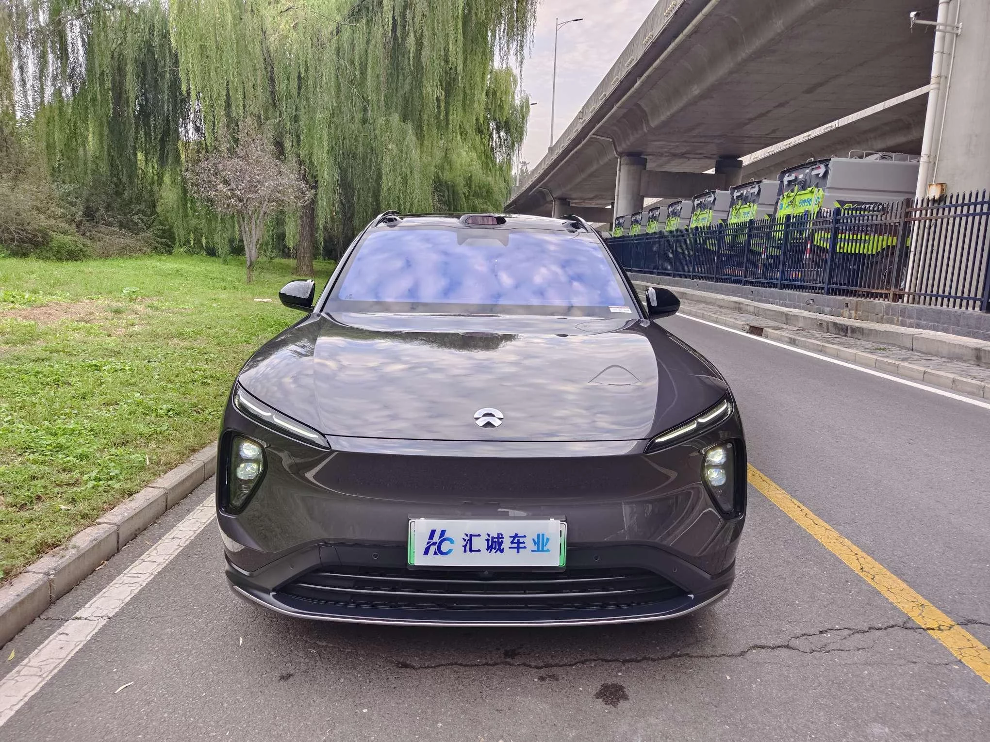 NIO ES6