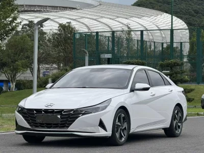 Hyundai Elantra, 2023 — купить с доставкой из Китая