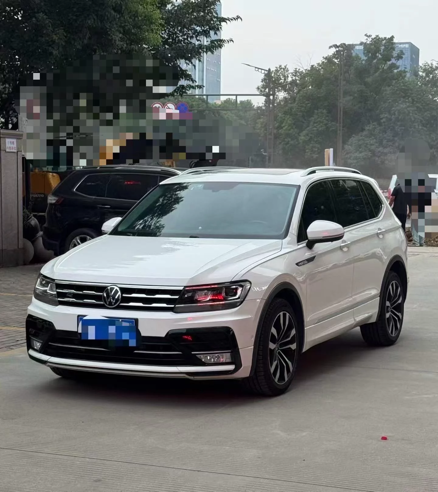 Volkswagen Tiguan L