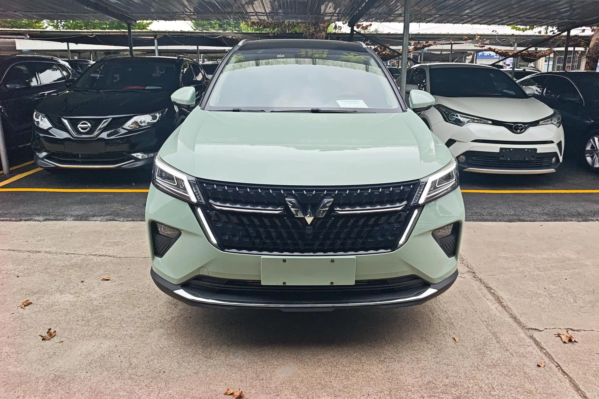Wuling Asta