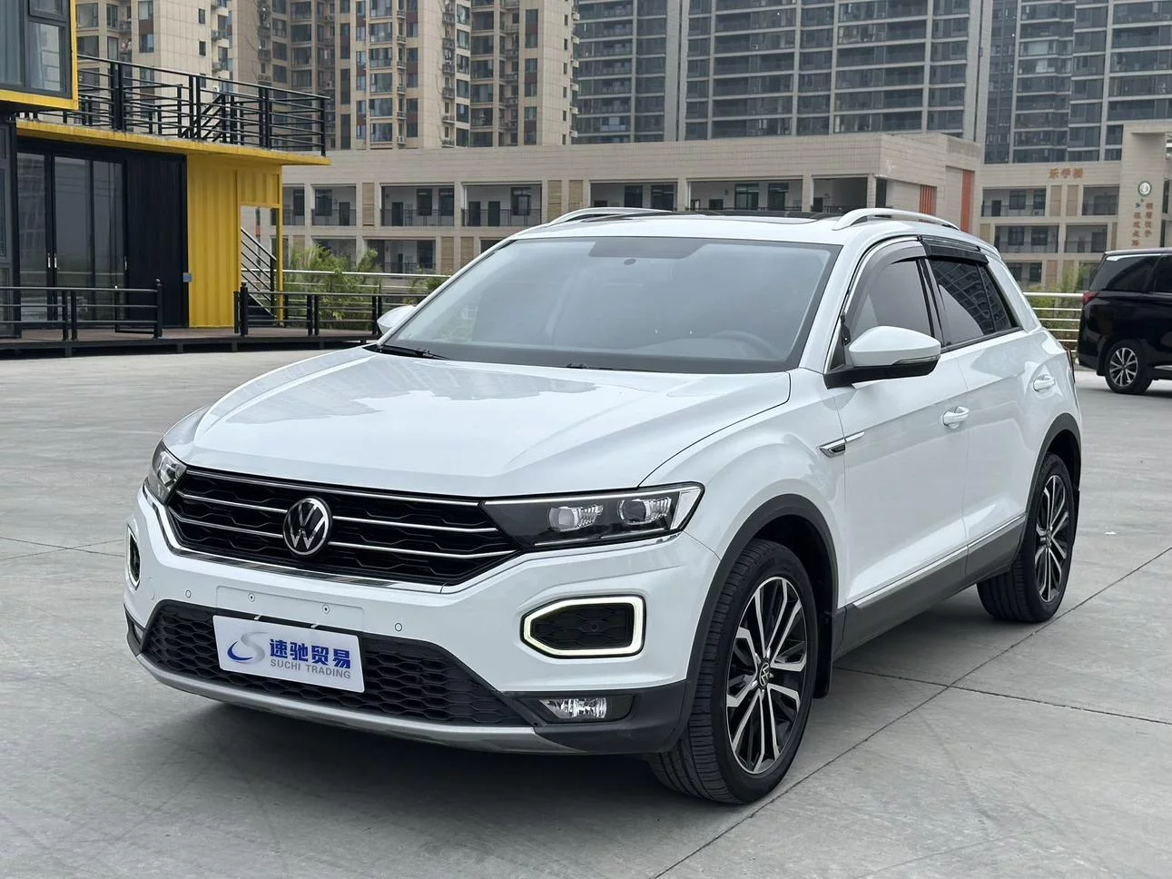 VOLKSWAGEN T-ROC