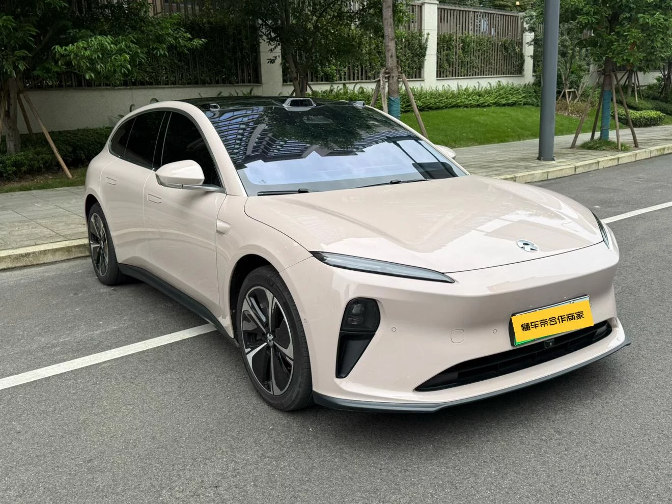 NIO ET5T