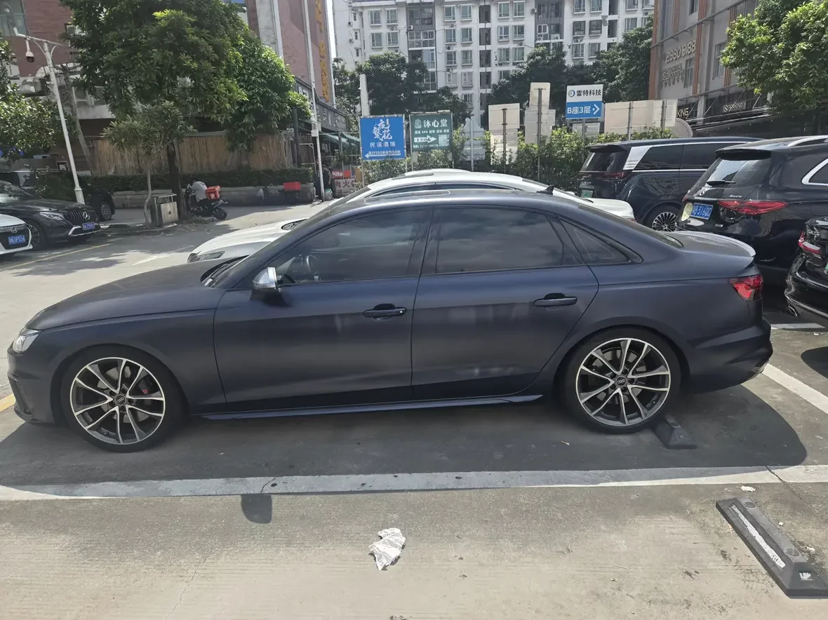 Audi S4