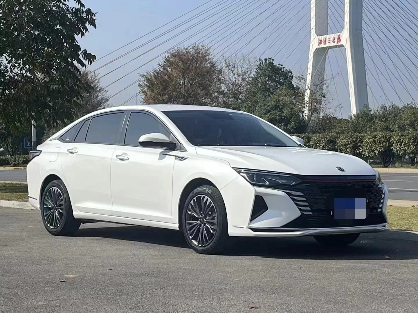 Dongfeng Yixuan MAX