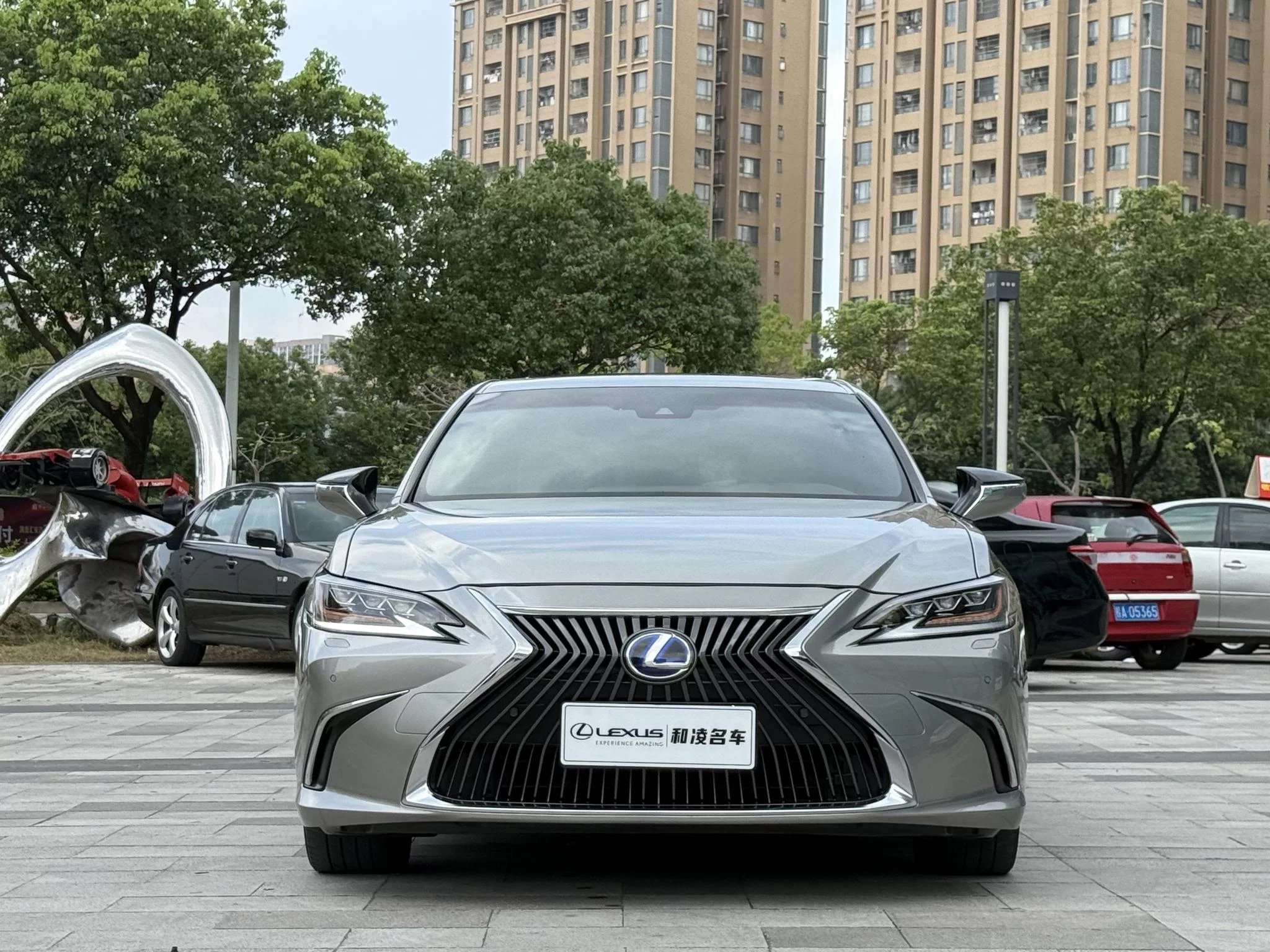 Lexus ES