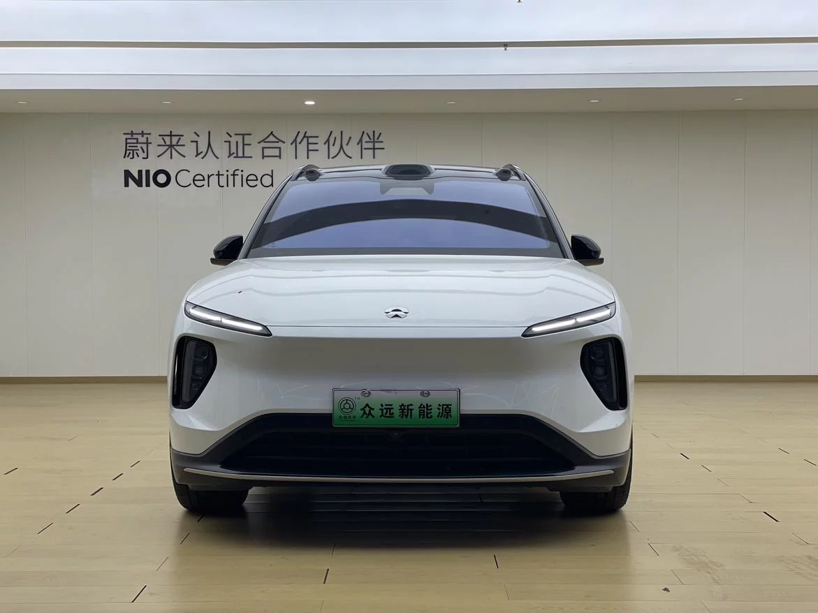 NIO ES6