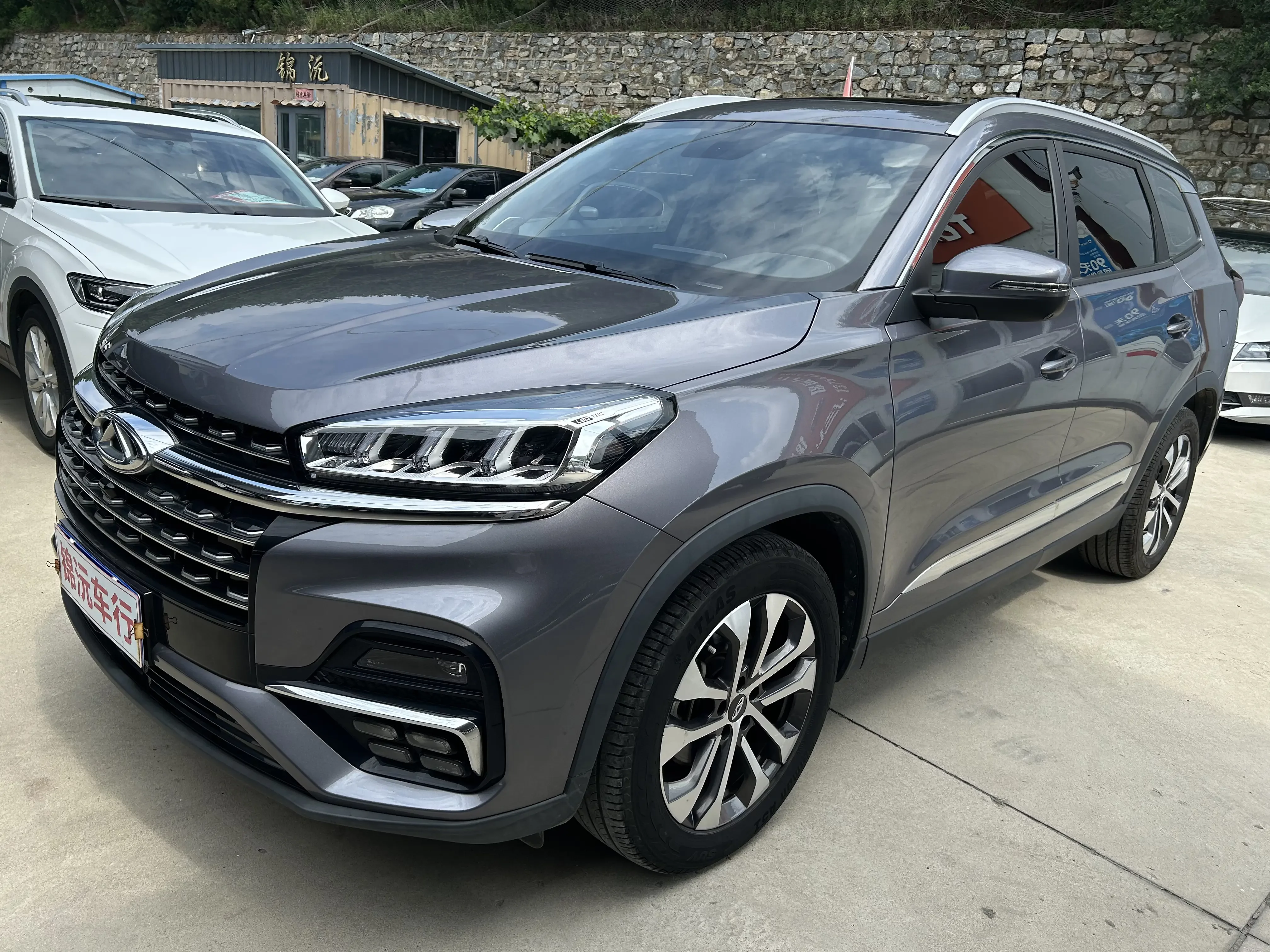 CHERY TIGGO 8