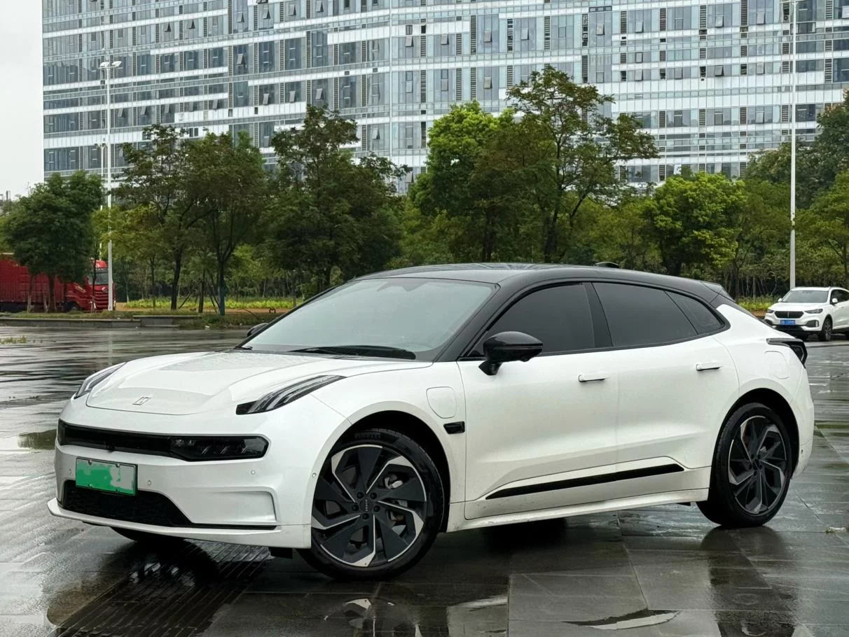 ZEEKR 001