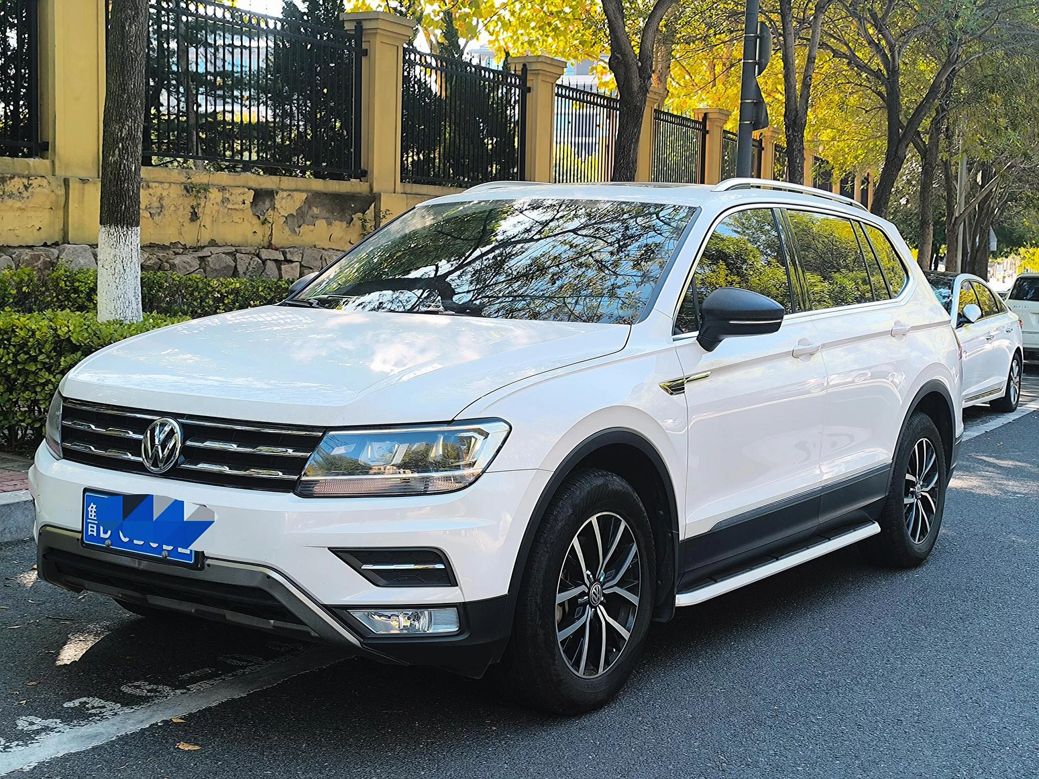 Volkswagen Tiguan L