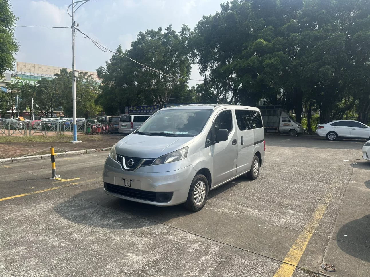 Nissan NV200