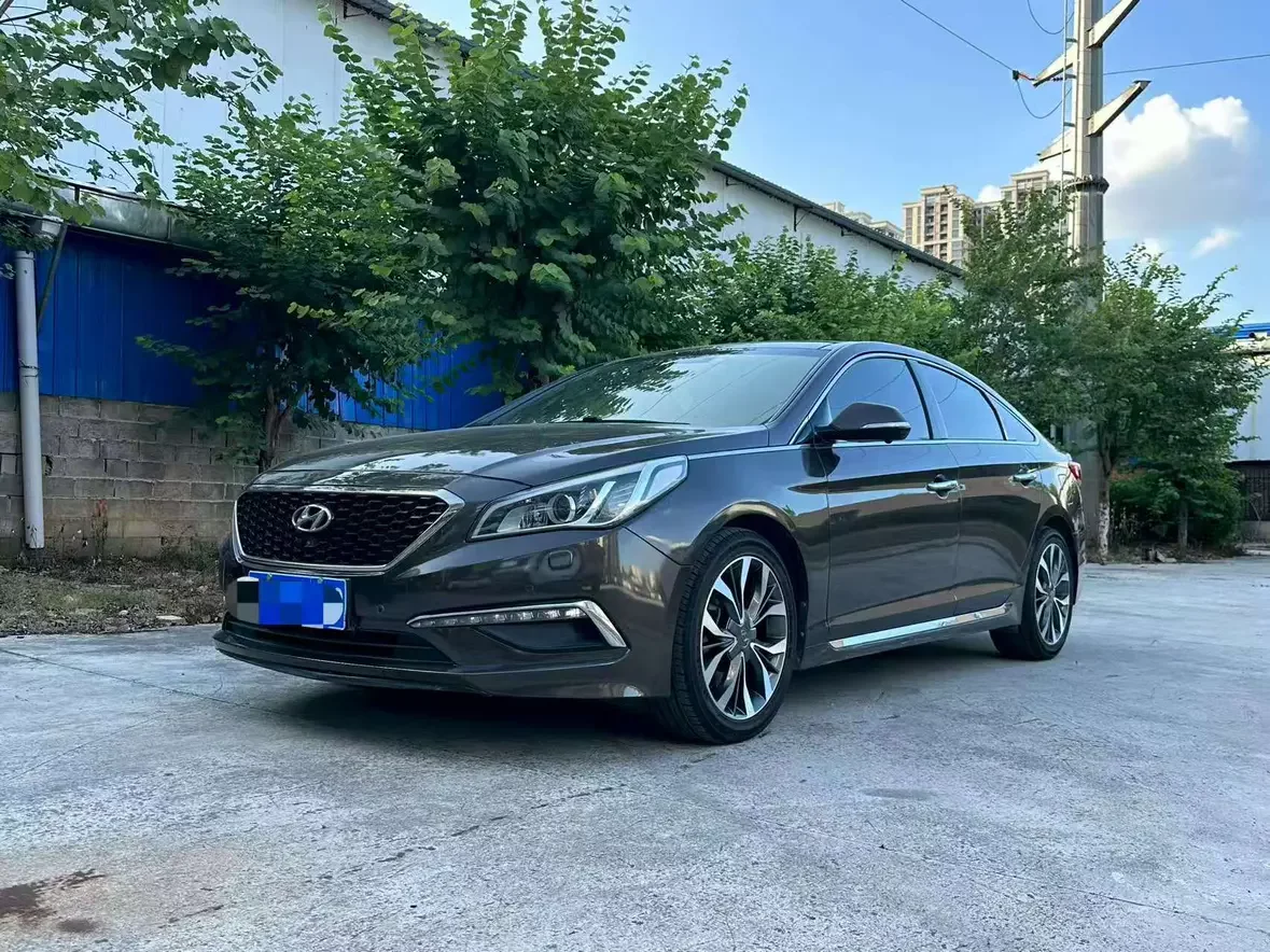 Hyundai sonata nine
