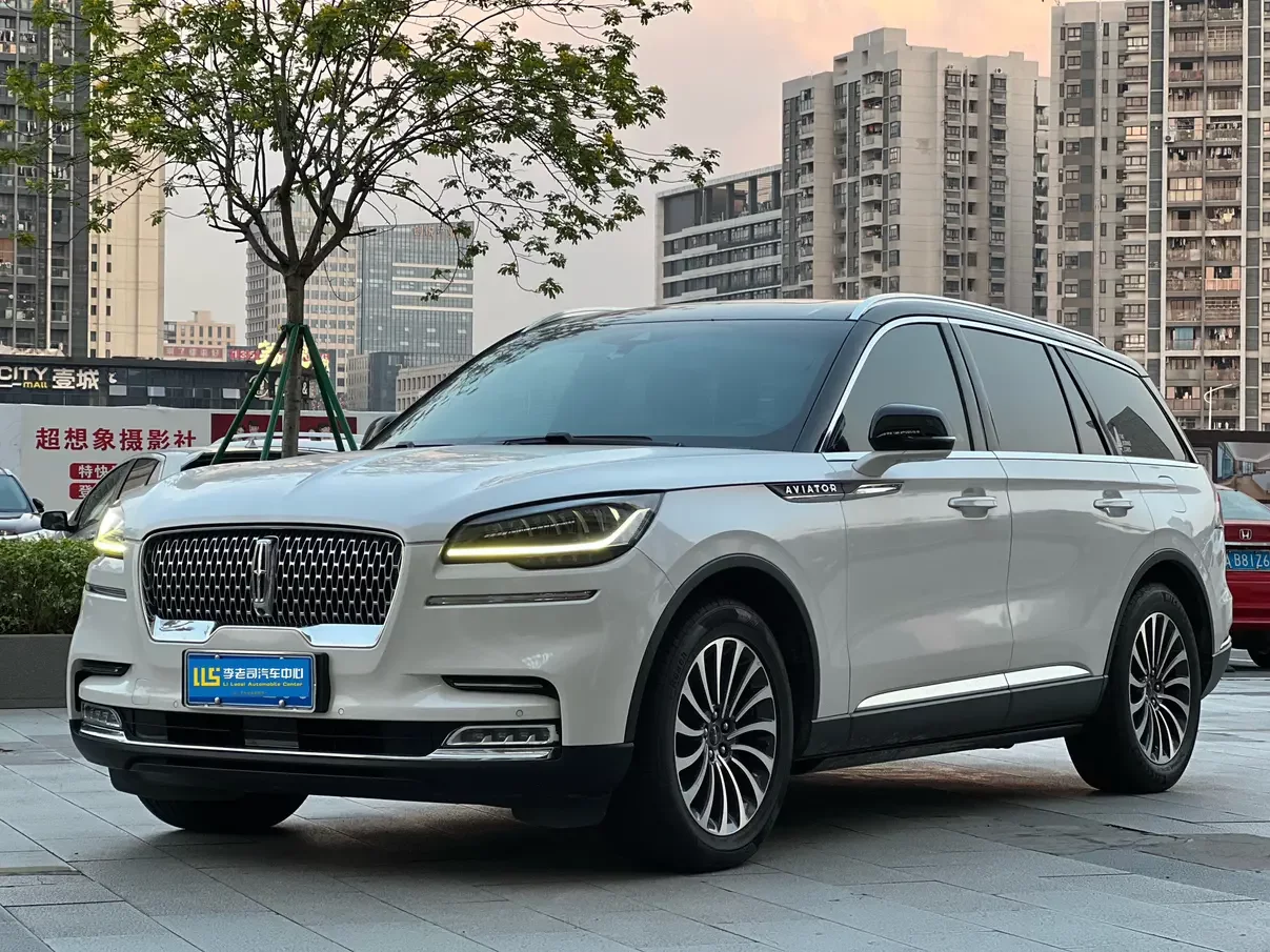 Lincoln Aviator