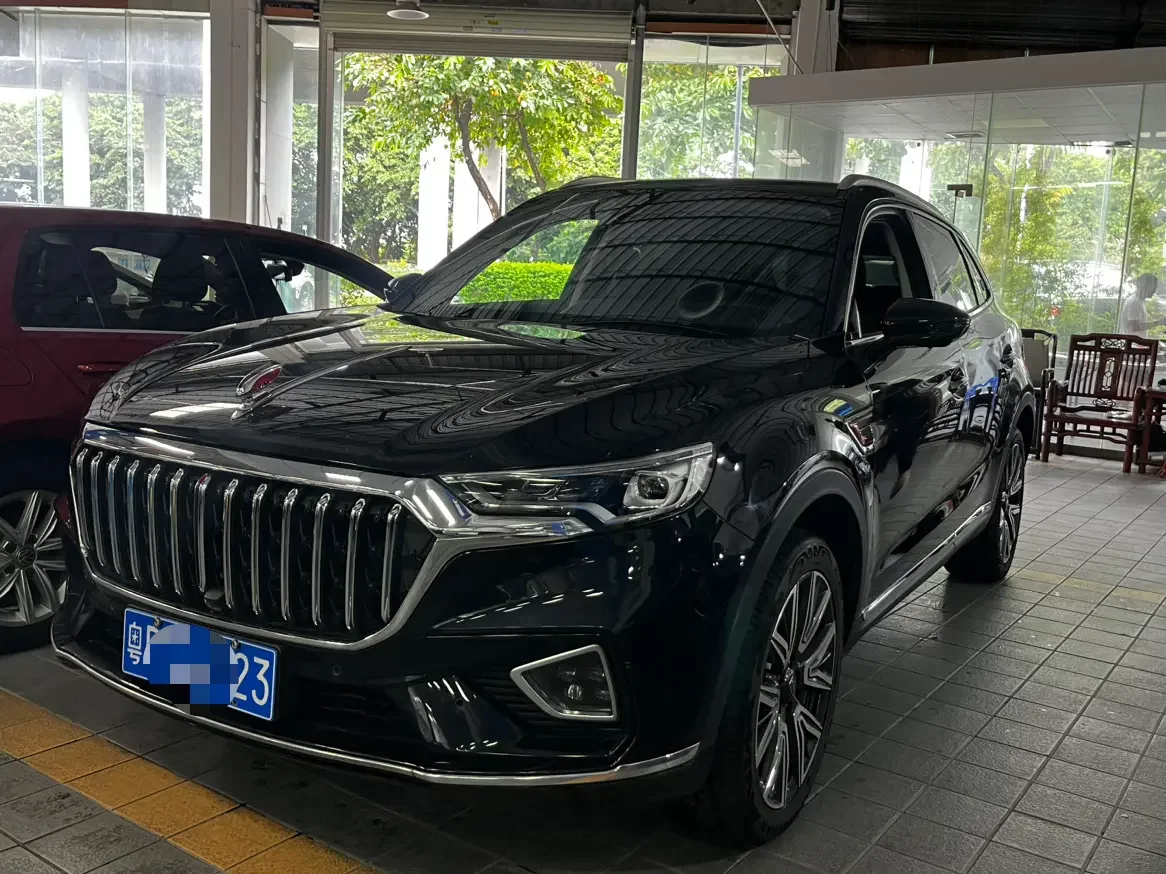 Hongqi HS5
