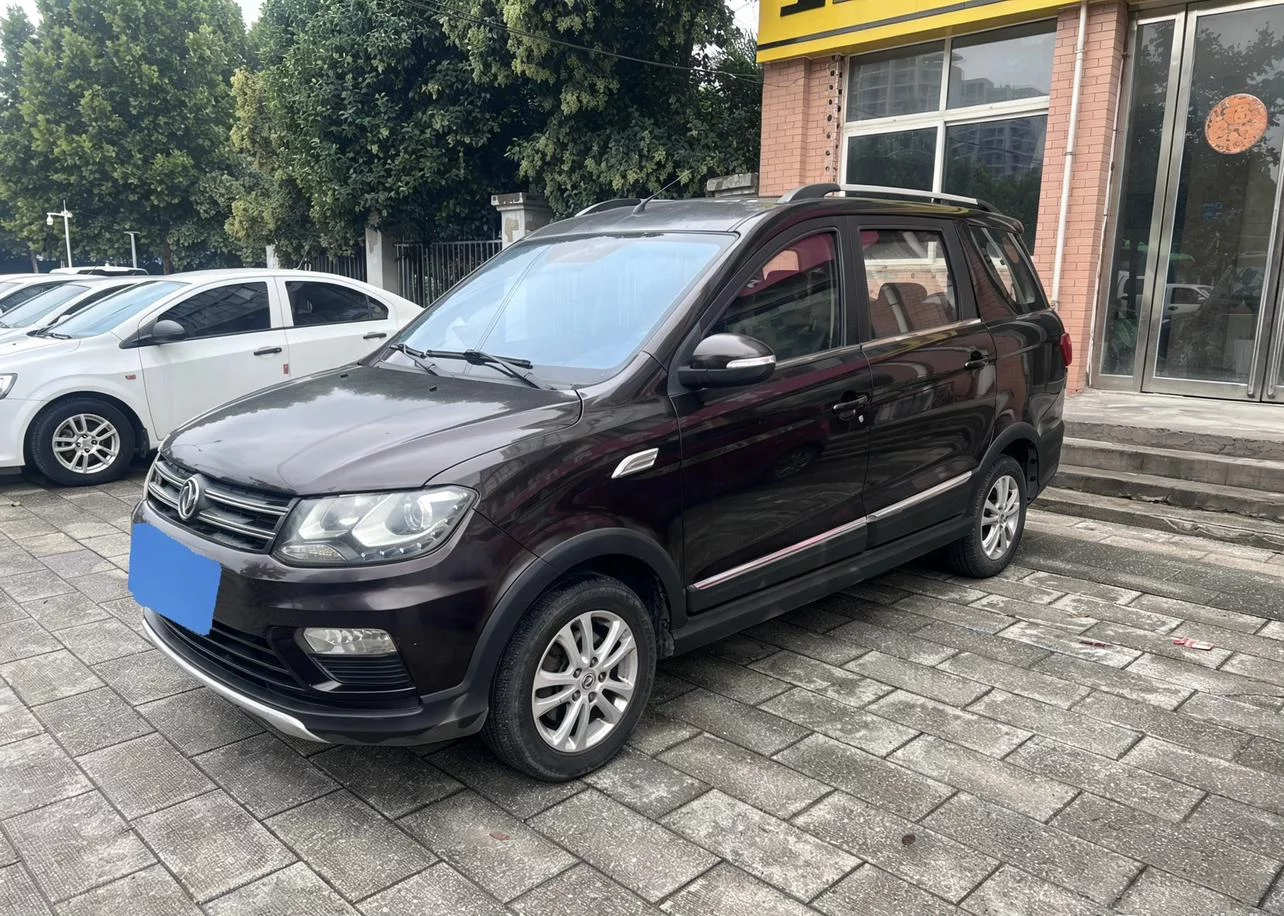 Dongfeng Fengon 370