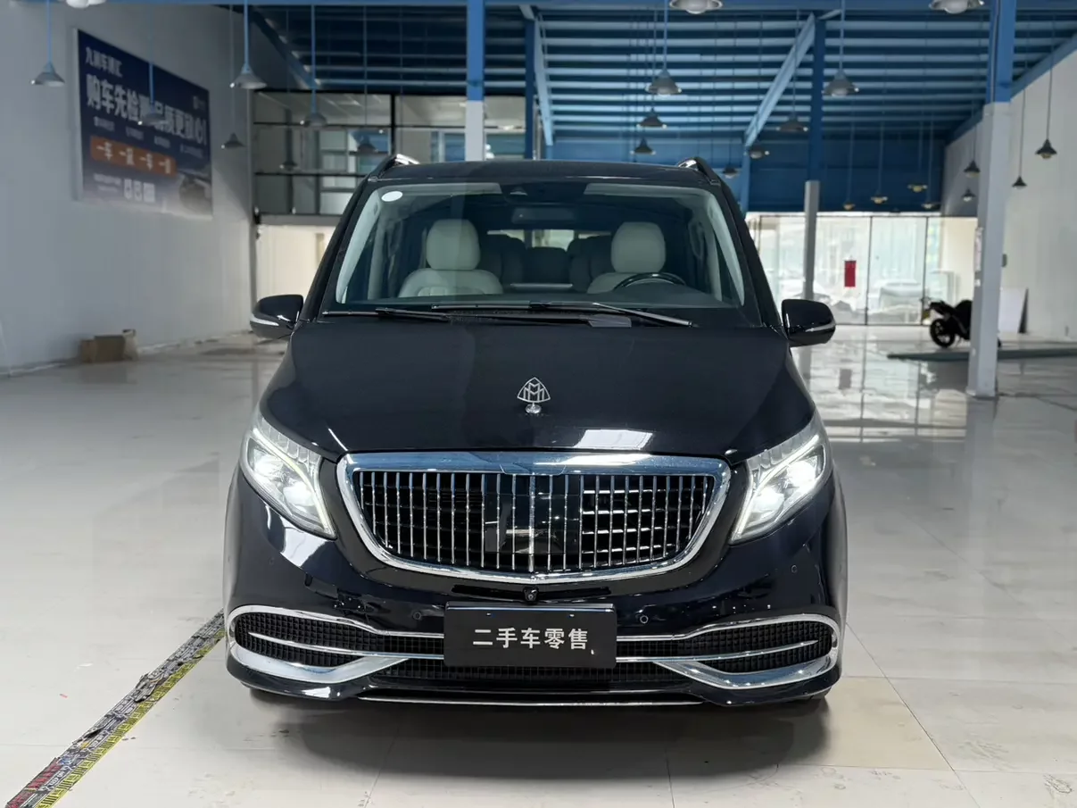 Mercedes-Benz V Class  из Китая