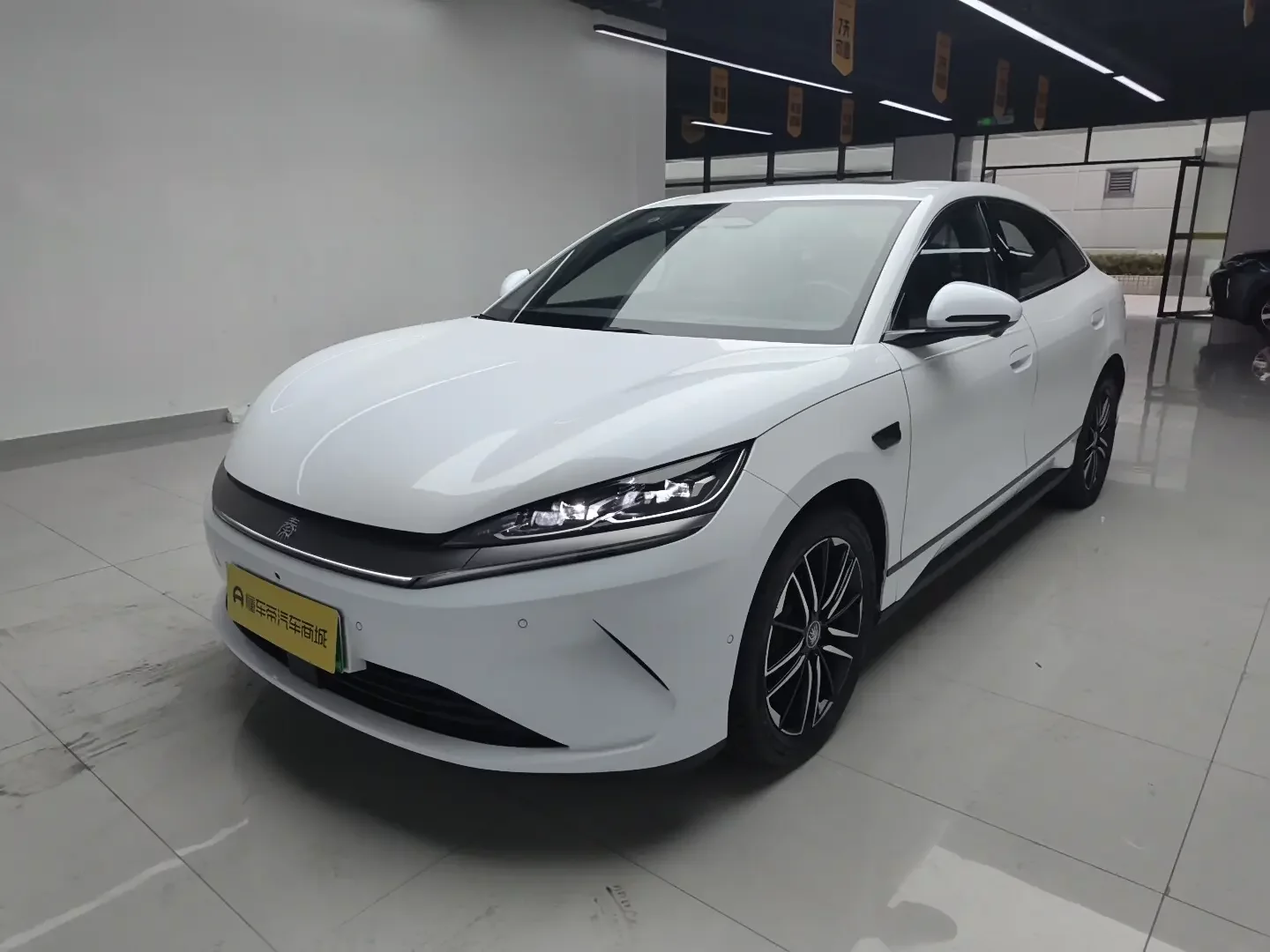 BYD Qin L EV