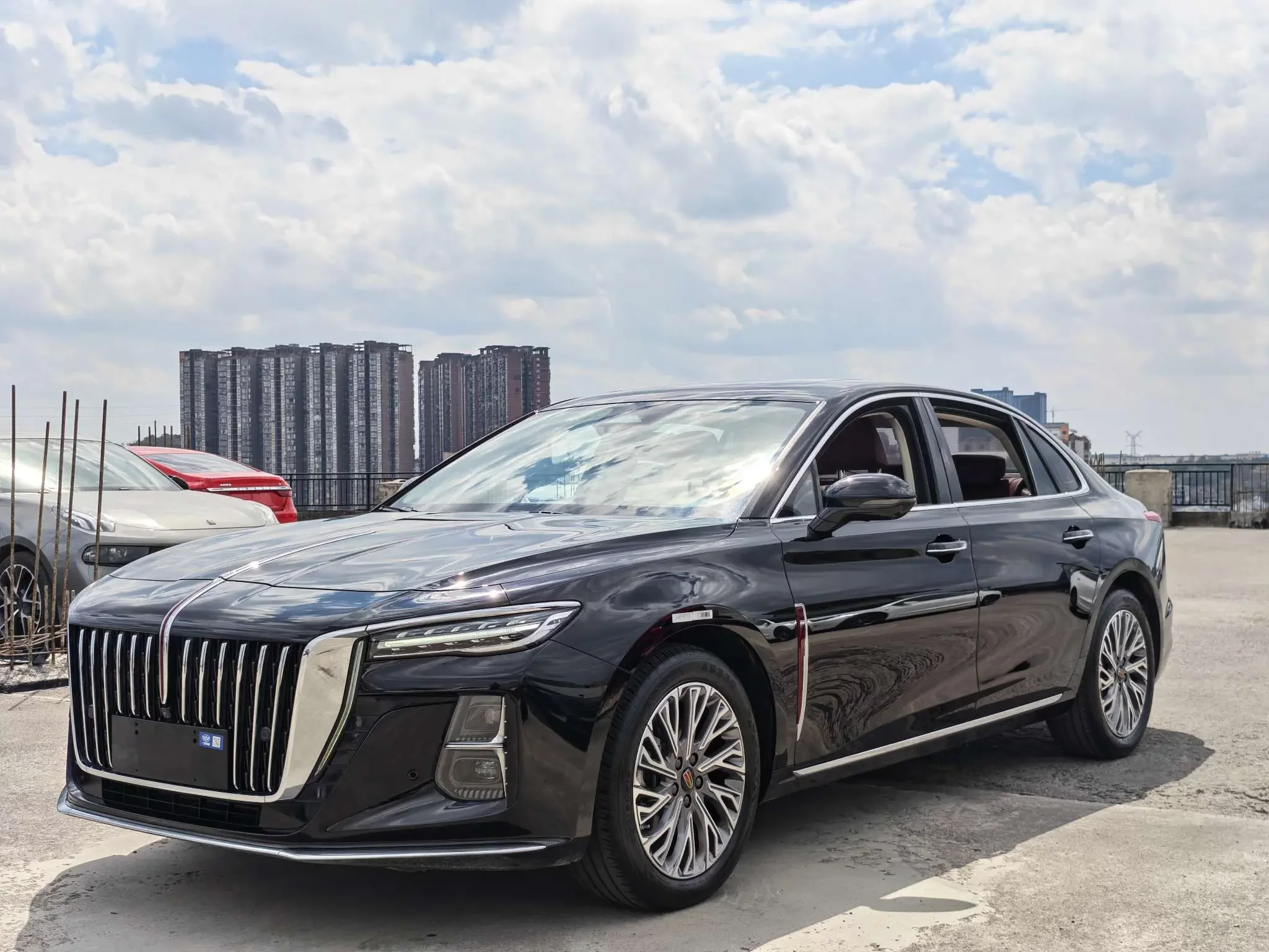 Hongqi H5