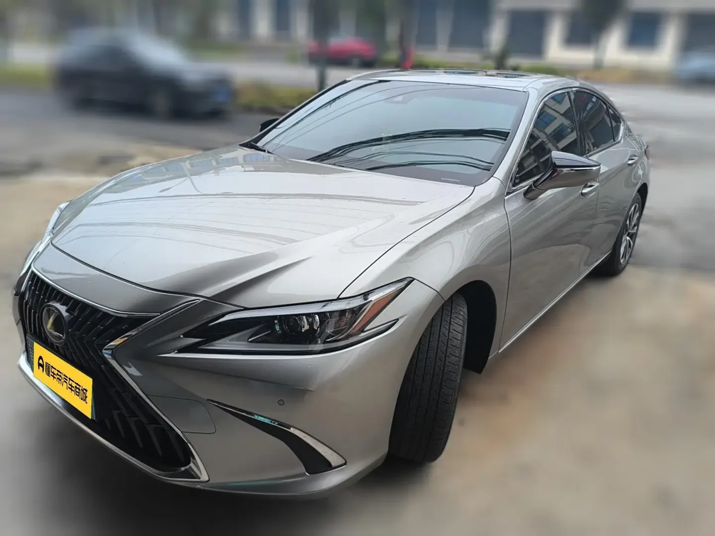Lexus ES