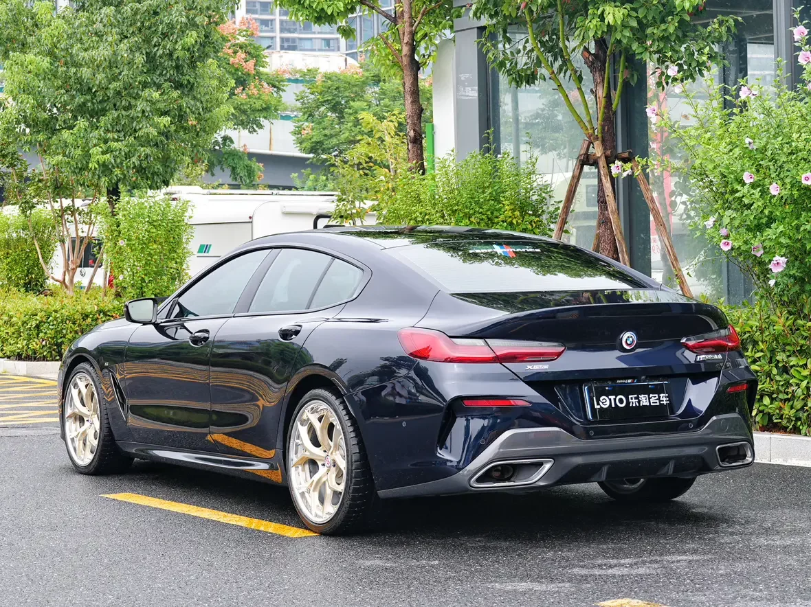BMW 8 Series