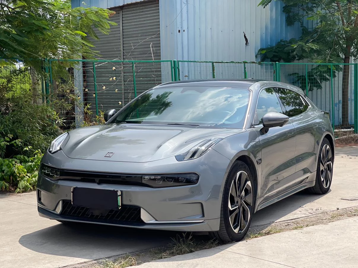 ZEEKR 001