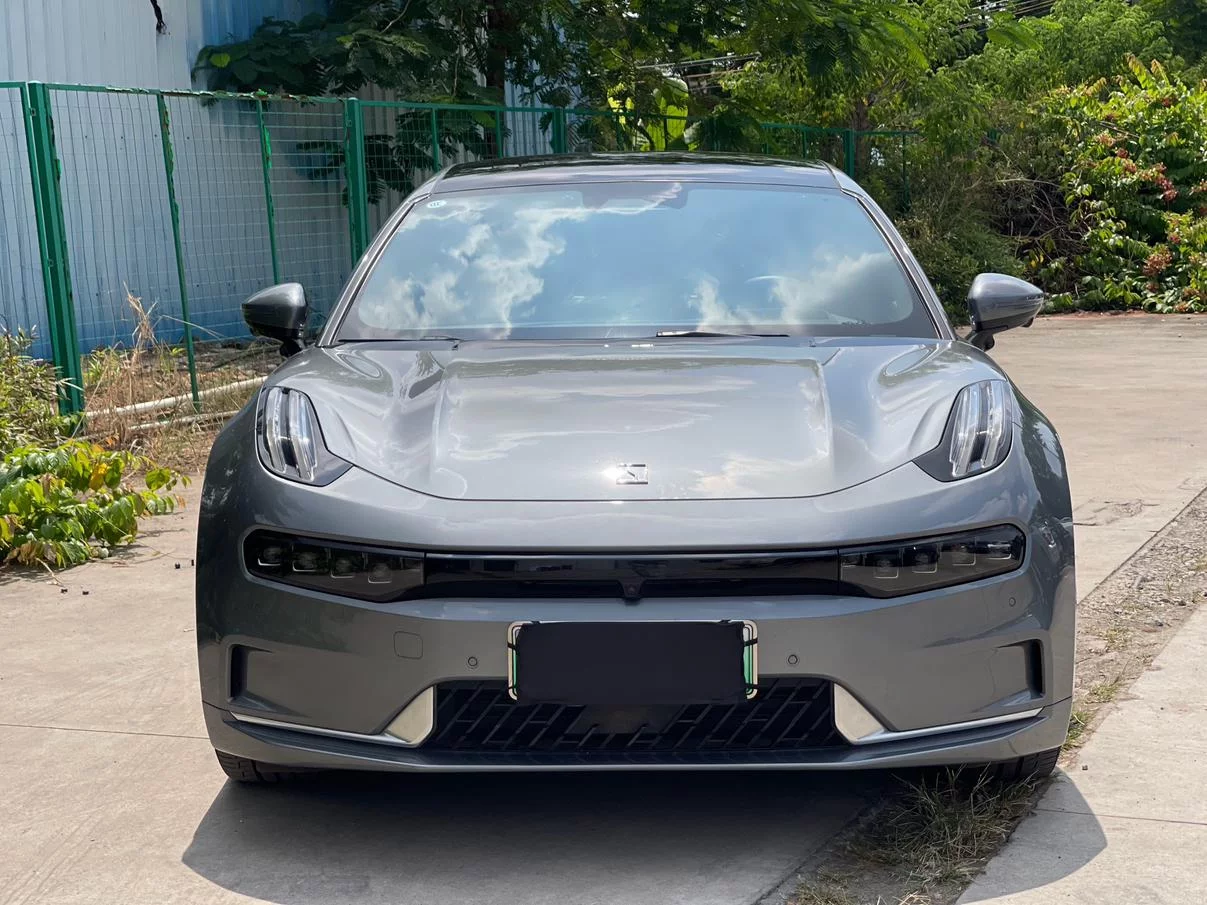 ZEEKR 001