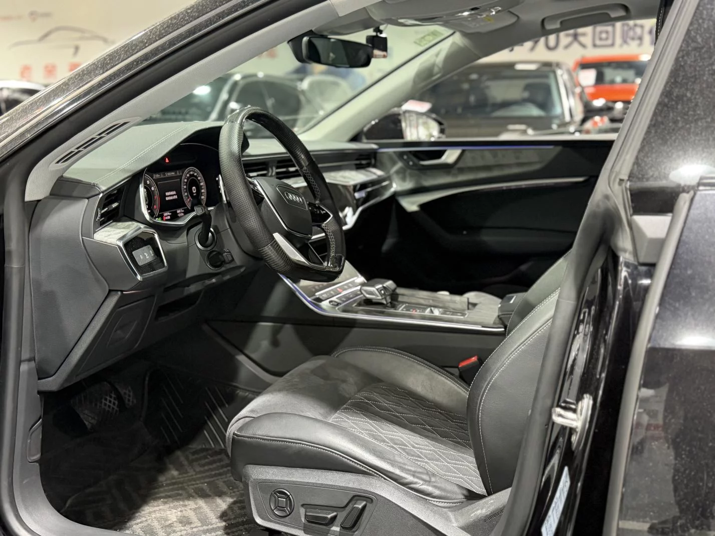 AUDI A7L