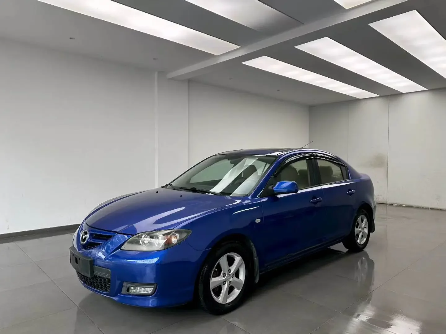 Mazda Axela (Mazda3)  из Китая