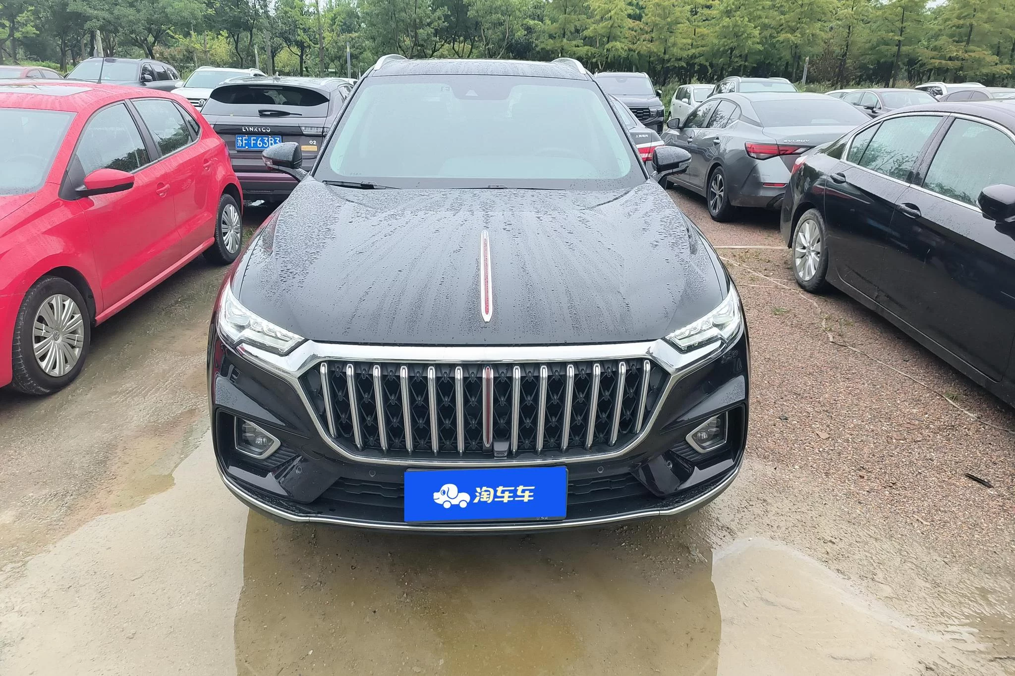 Hongqi HS5