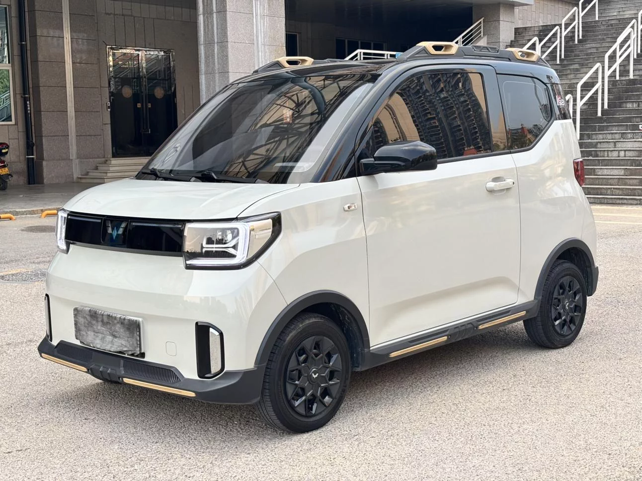 WULING HONGGUANG MINIEV