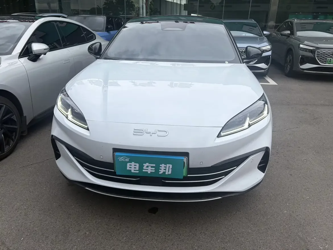 BYD Seal 06DM